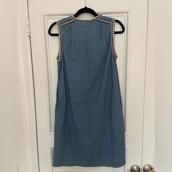 J. Crew 100% Cotton Denim Sleeveless Shift Dress w/ Embroidered Trim Small - Picture 4 of 9
